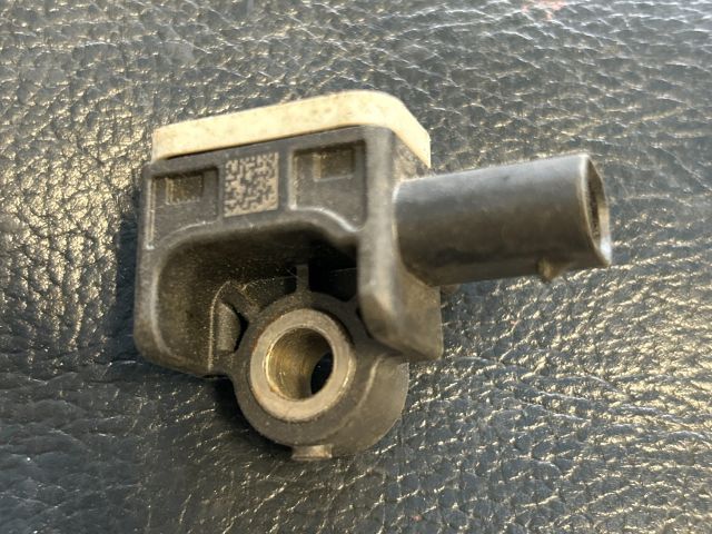 bontott AUDI A6 C6 Jobb első Oldal Ütközés Érzékelő