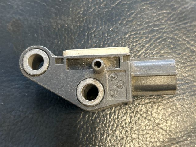 bontott AUDI A6 C6 Jobb első Oldal Ütközés Érzékelő