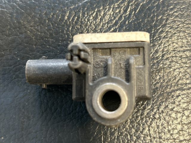 bontott AUDI A6 C6 Jobb első Oldal Ütközés Érzékelő