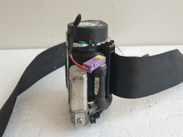 bontott AUDI A6 C6 Jobb első Övfeszítő