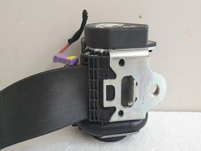 bontott AUDI A6 C6 Jobb első Övfeszítő