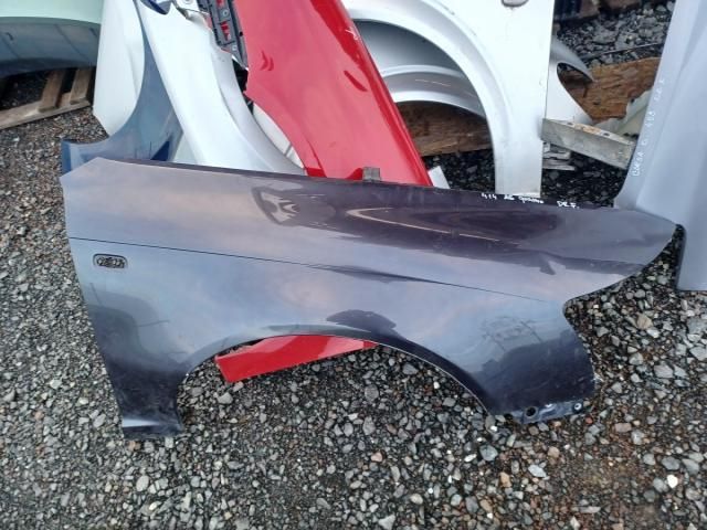 bontott AUDI A6 C6 Jobb első Sárvédő