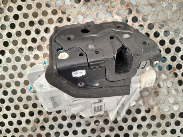 bontott AUDI A6 C6 Jobb első Zsanér