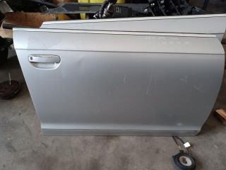 bontott AUDI A6 C6 Jobb első Zsanér