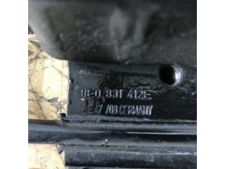 bontott AUDI A6 C6 Jobb első Zsanér