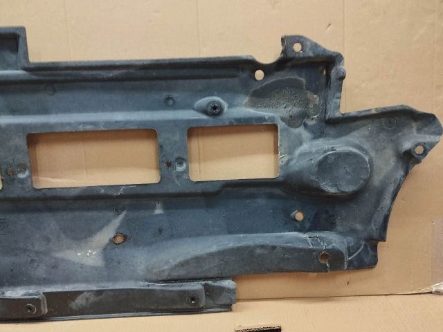 bontott AUDI A6 C6 Jobb Fenéklemez