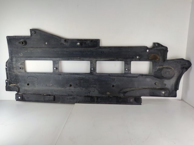 bontott AUDI A6 C6 Jobb Fenéklemez