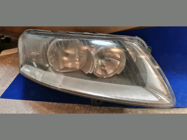 bontott AUDI A6 C6 Jobb Fényszóró