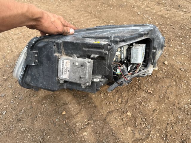 bontott AUDI A6 C6 Jobb Fényszóró