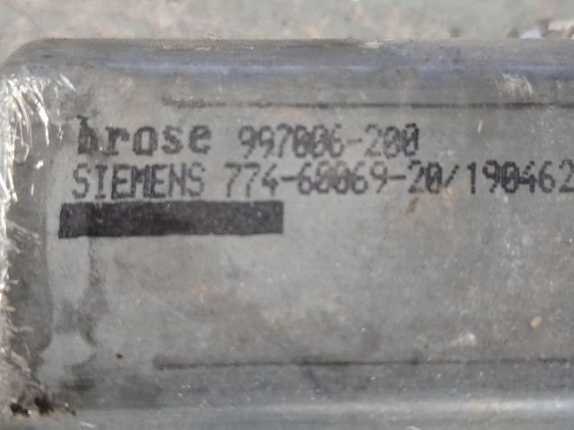 bontott AUDI A6 C6 Jobb hátsó Ablakemelő Motor