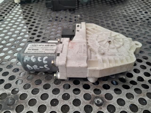 bontott AUDI A6 C6 Jobb hátsó Ablakemelő Motor