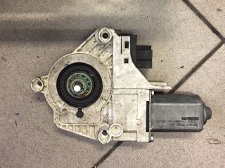 bontott AUDI A6 C6 Jobb hátsó Ablakemelő Motor