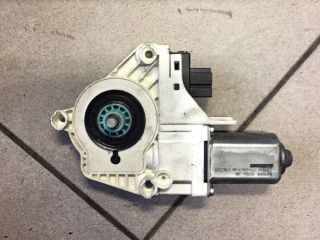 bontott AUDI A6 C6 Jobb hátsó Ablakemelő Motor