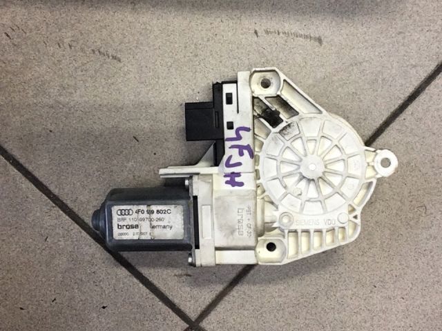 bontott AUDI A6 C6 Jobb hátsó Ablakemelő Motor