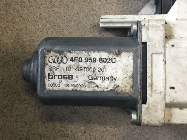 bontott AUDI A6 C6 Jobb hátsó Ablakemelő Motor