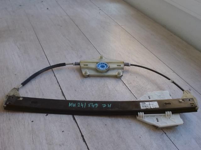 bontott AUDI A6 C6 Jobb hátsó Ablakemelő Szerkezet (Elektromos)