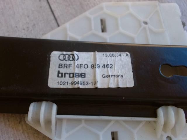 bontott AUDI A6 C6 Jobb hátsó Ablakemelő Szerkezet (Elektromos)