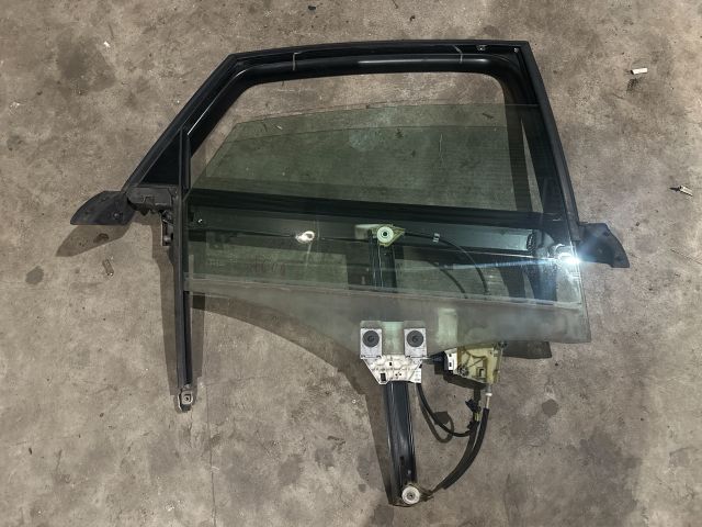 bontott AUDI A6 C6 Jobb hátsó Ablakemelő Szerkezet (Elektromos)