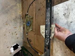 bontott AUDI A6 C6 Jobb hátsó Ablakemelő Szerkezet (Elektromos)