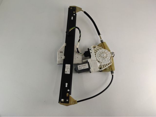bontott AUDI A6 C6 Jobb hátsó Ablakemelő Szerkezet (Elektromos)