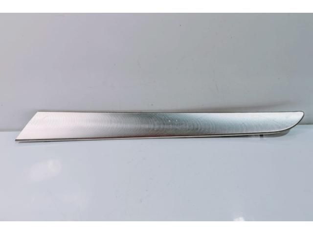 bontott AUDI A6 C6 Jobb hátsó Ajtó Díszléc