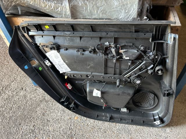 bontott AUDI A6 C6 Jobb hátsó Ajtó Kárpit