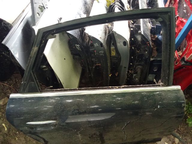 bontott AUDI A6 C6 Jobb hátsó Ajtó (Részeivel)