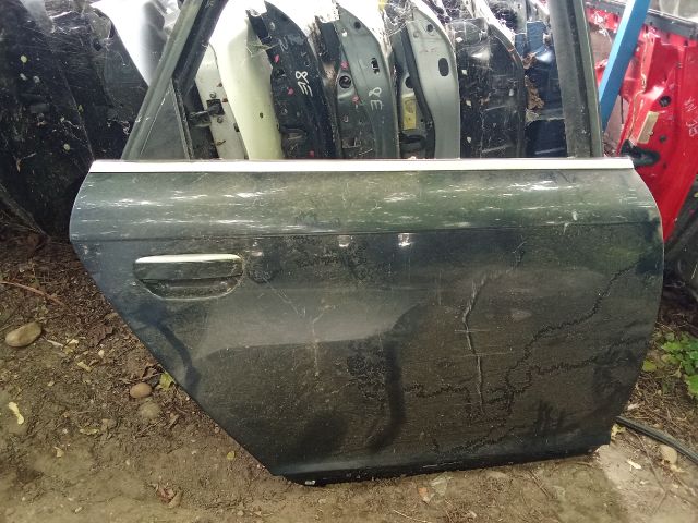bontott AUDI A6 C6 Jobb hátsó Ajtó (Részeivel)