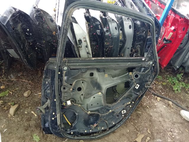 bontott AUDI A6 C6 Jobb hátsó Ajtó (Részeivel)