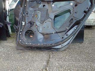 bontott AUDI A6 C6 Jobb hátsó Ajtó (Üres lemez)