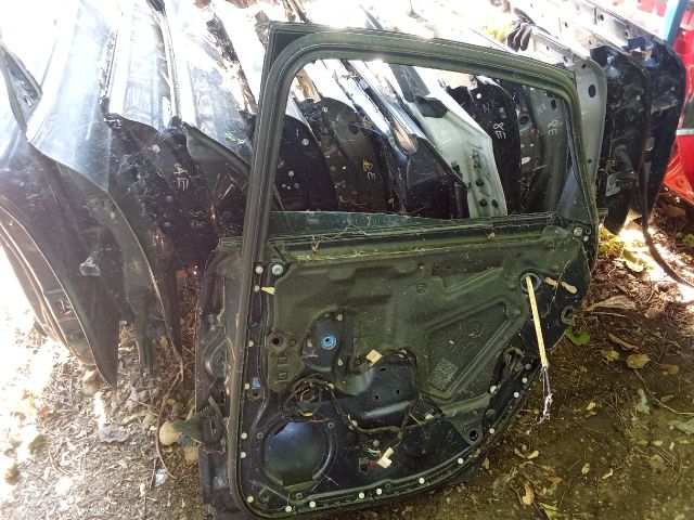 bontott AUDI A6 C6 Jobb hátsó Ajtó (Üres lemez)