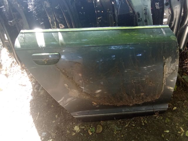 bontott AUDI A6 C6 Jobb hátsó Ajtó (Üres lemez)