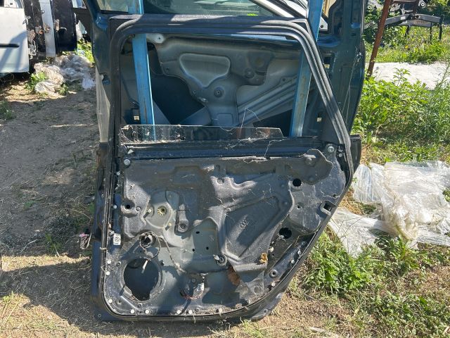 bontott AUDI A6 C6 Jobb hátsó Ajtó (Üres lemez)