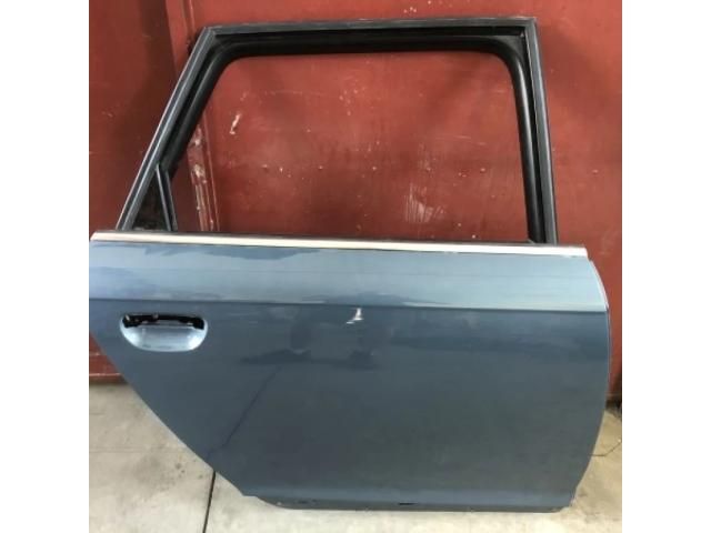 bontott AUDI A6 C6 Jobb hátsó Ajtó (Üres lemez)