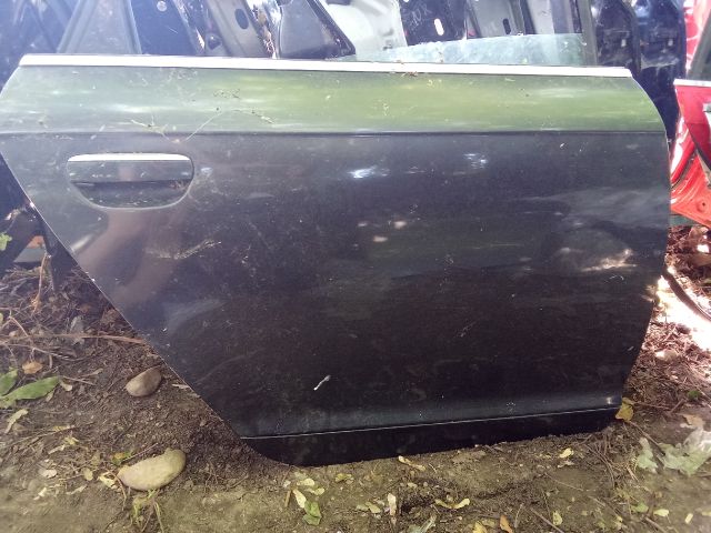 bontott AUDI A6 C6 Jobb hátsó Ajtó (Üres lemez)