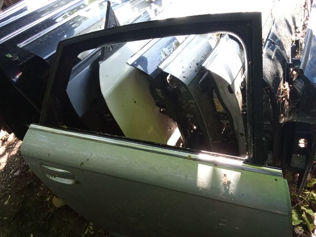 bontott AUDI A6 C6 Jobb hátsó Ajtó (Üres lemez)