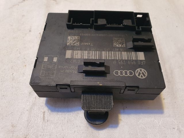 bontott AUDI A6 C6 Jobb hátsó Ajtó Vezérlőegység