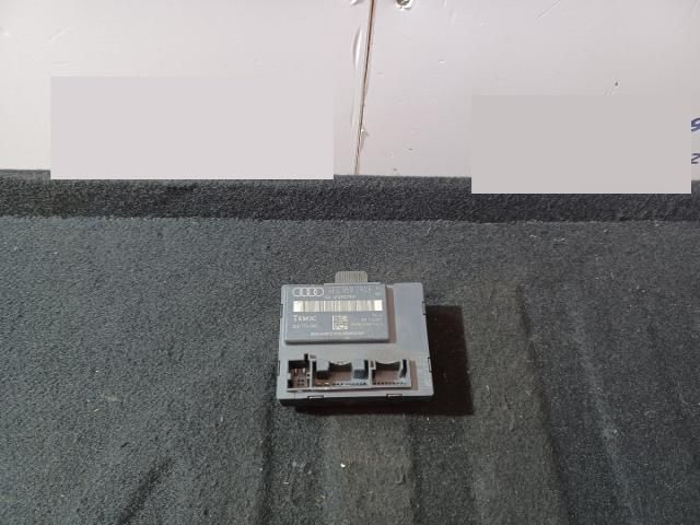 bontott AUDI A6 C6 Jobb hátsó Ajtó Vezérlőegység