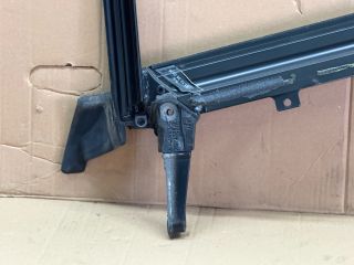 bontott AUDI A6 C6 Jobb hátsó Ajtókeret