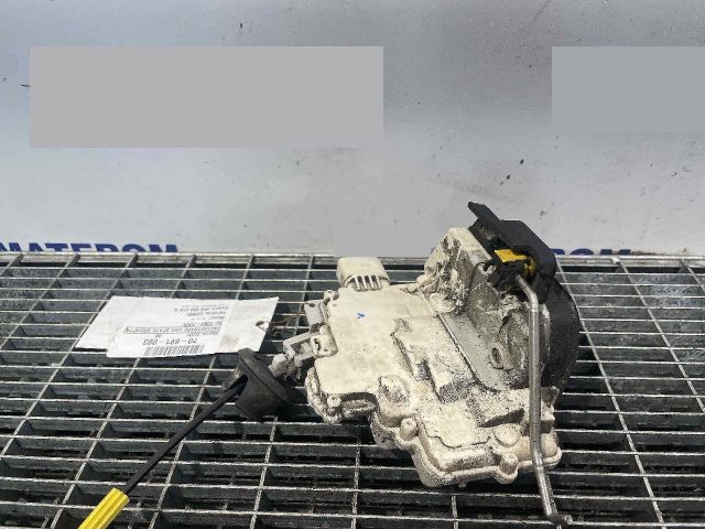 bontott AUDI A6 C6 Jobb hátsó Ajtózár