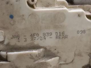 bontott AUDI A6 C6 Jobb hátsó Ajtózár