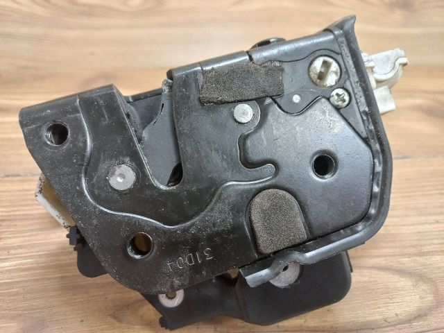 bontott AUDI A6 C6 Jobb hátsó Ajtózár