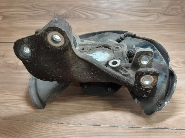 bontott AUDI A6 C6 Jobb hátsó Csonkállvány Kerékaggyal