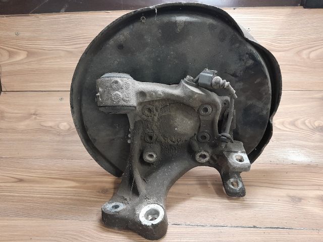 bontott AUDI A6 C6 Jobb hátsó Csonkállvány Kerékaggyal