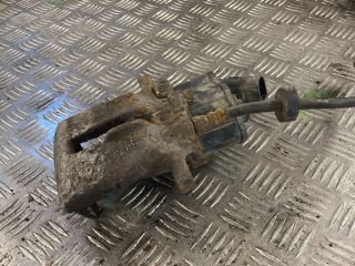 bontott AUDI A6 C6 Jobb hátsó Féknyereg Munkahengerrel