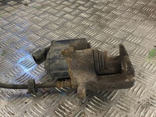 bontott AUDI A6 C6 Jobb hátsó Féknyereg Munkahengerrel