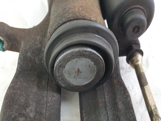 bontott AUDI A6 C6 Jobb hátsó Féknyereg Munkahengerrel