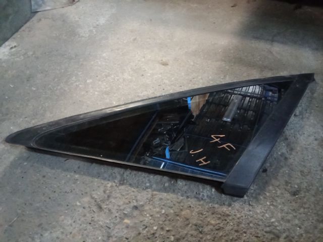 bontott AUDI A6 C6 Jobb hátsó Fixüveg (Ajtóban)