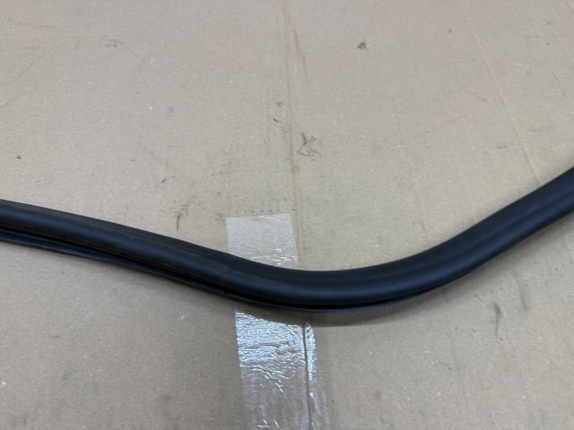 bontott AUDI A6 C6 Jobb hátsó Gumikéder