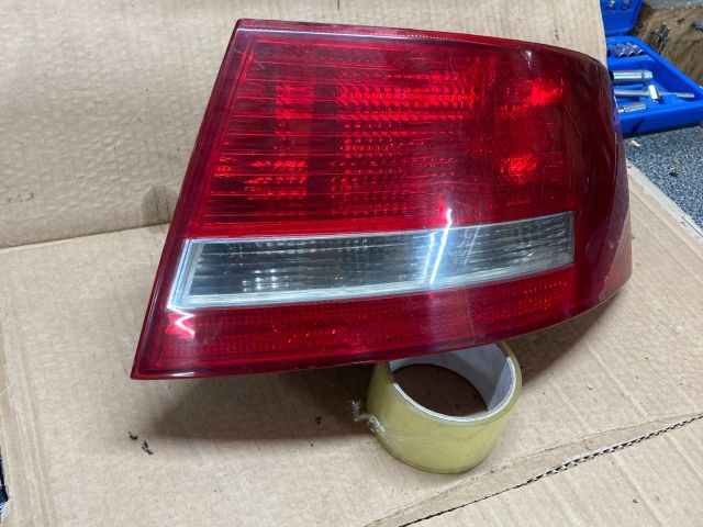 bontott AUDI A6 C6 Jobb Hátsó Lámpa